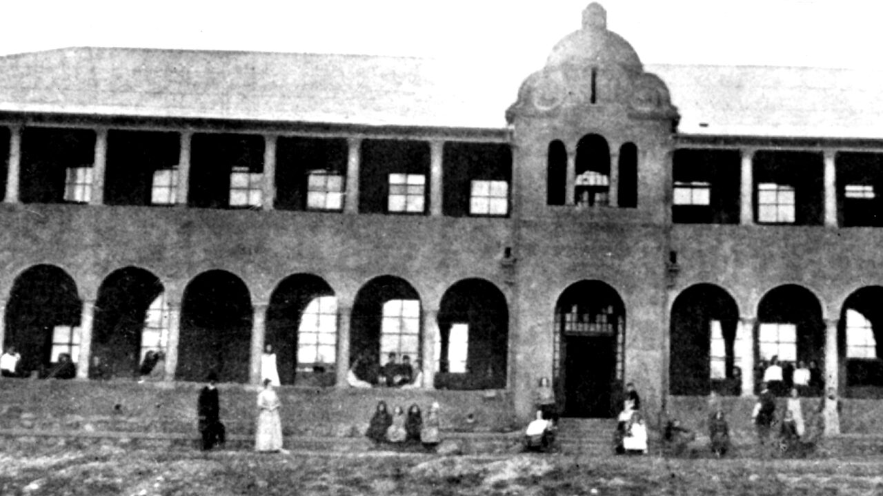 hist 4